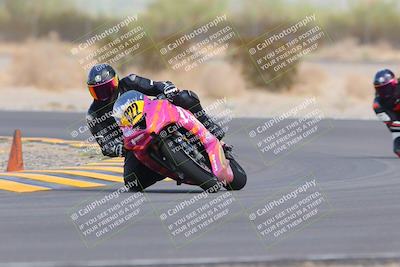 media/Sep-11-2022-SoCal Trackdays (Sun) [[81b7e951af]]/Turn 5 (1110am)/